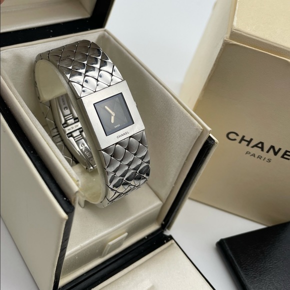 Chanel - Picture 13 of 15